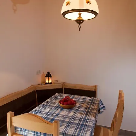 Kellerstoeckl Am Gut Kunterbunt * Hartl