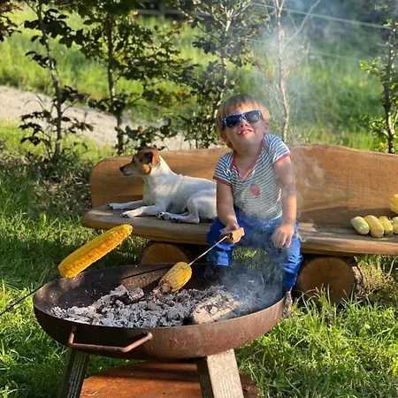 Kellerstoeckl Am Gut Kunterbunt Сasa de vacaciones